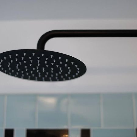 End Zone Escape-Light And Bright Hof Village Home Κάντον Εξωτερικό φωτογραφία