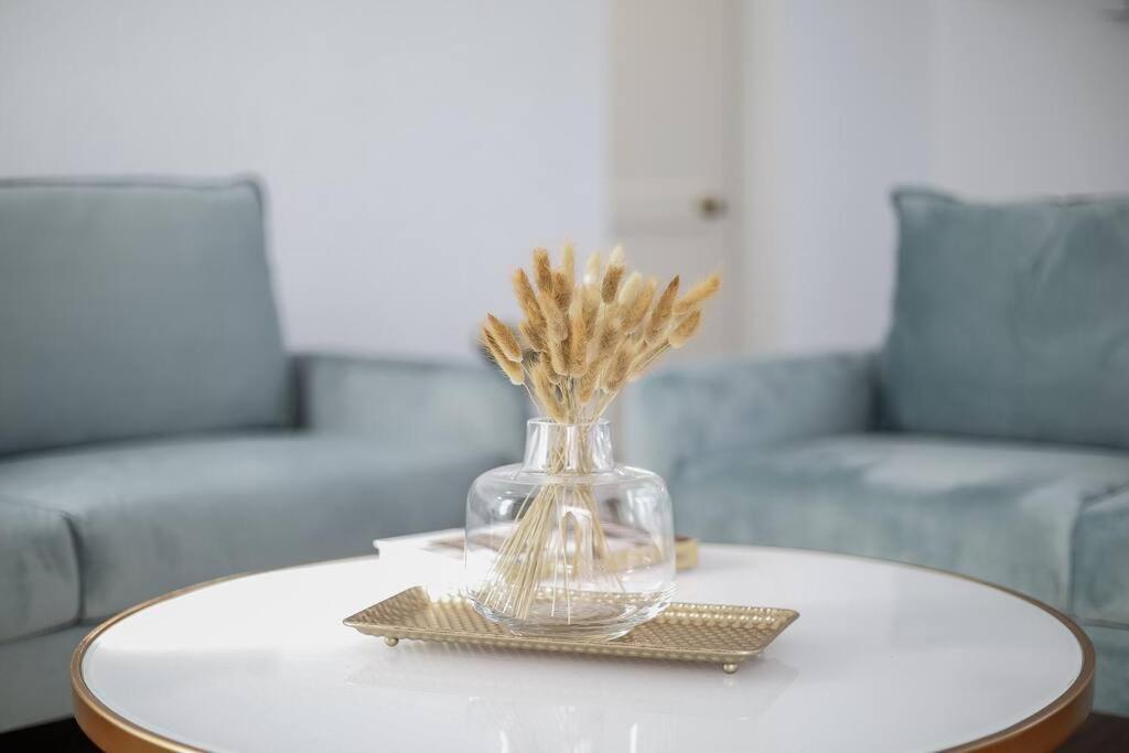 End Zone Escape-Light And Bright Hof Village Home Κάντον Εξωτερικό φωτογραφία
