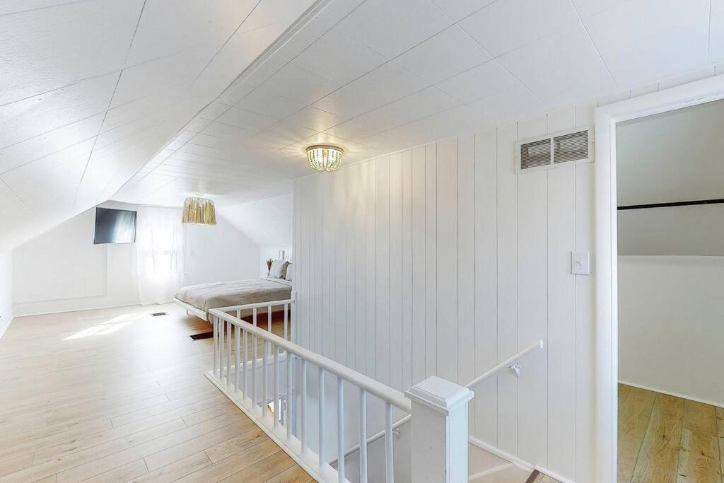 End Zone Escape-Light And Bright Hof Village Home Κάντον Εξωτερικό φωτογραφία